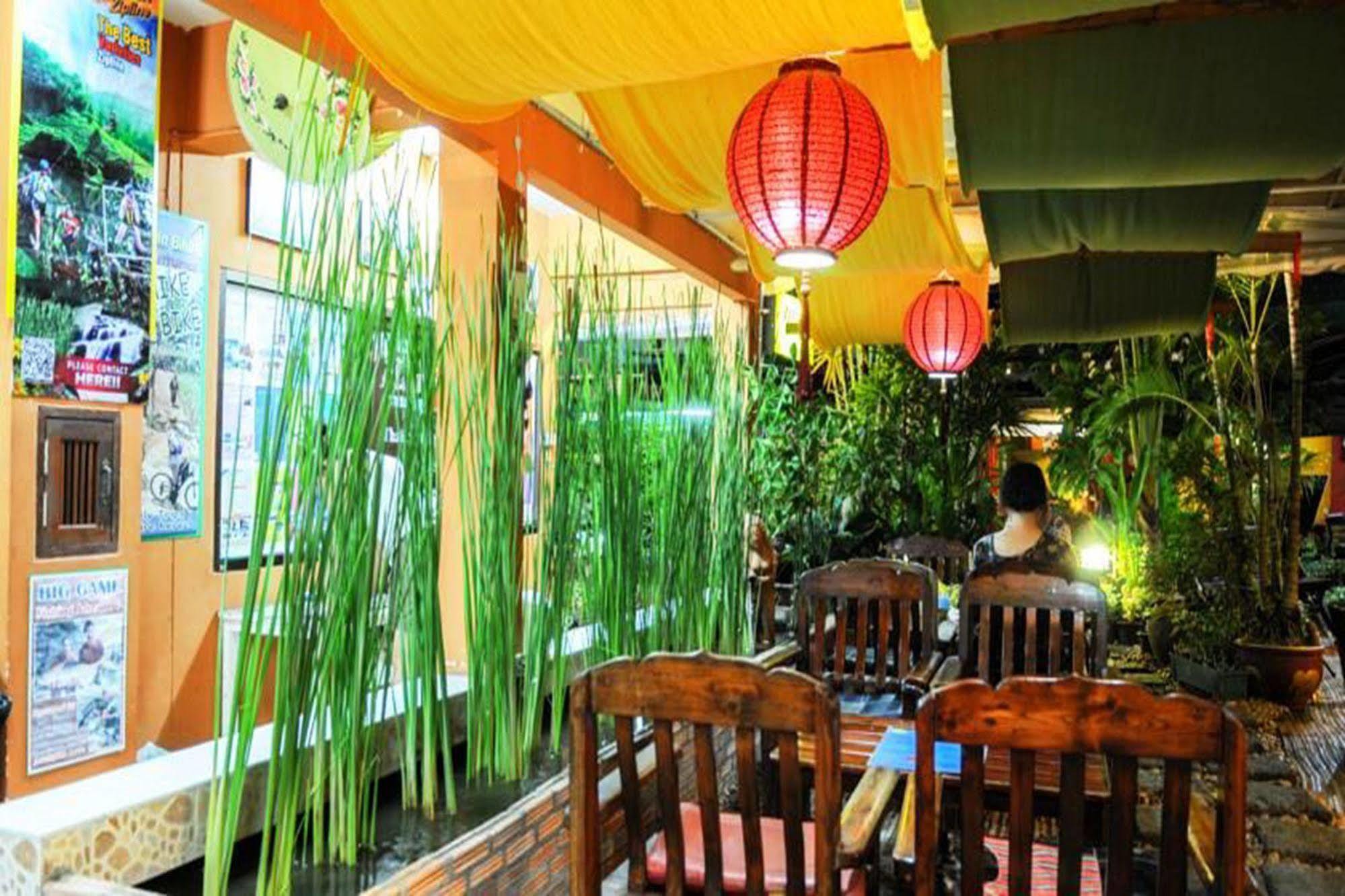 All in 1 pensión Chiang Mai Exterior foto