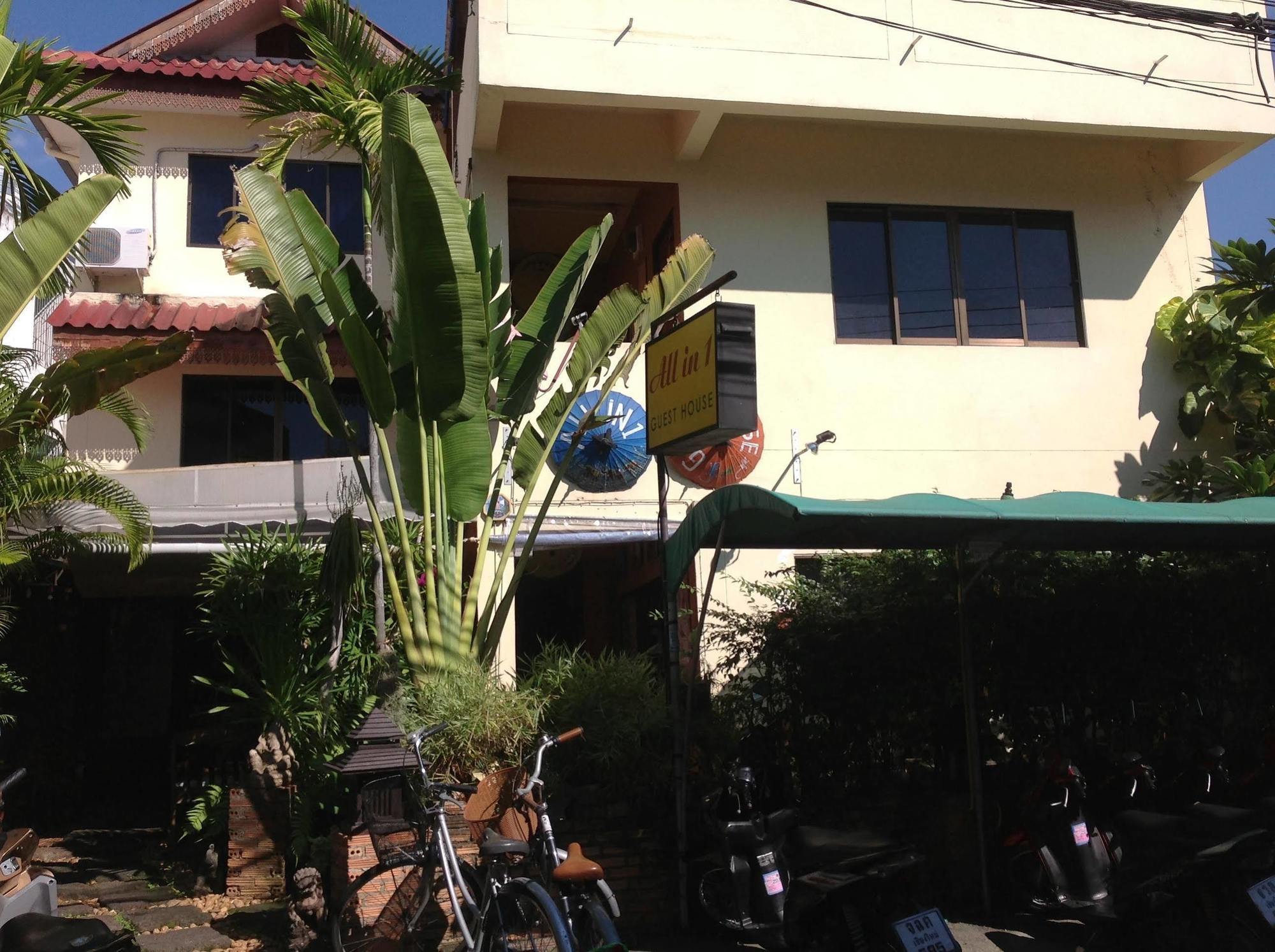 All in 1 pensión Chiang Mai Exterior foto