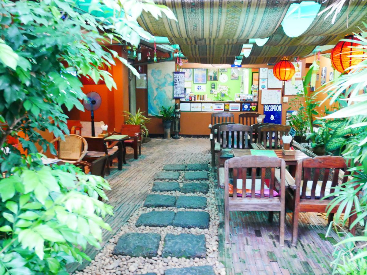 All in 1 pensión Chiang Mai Exterior foto